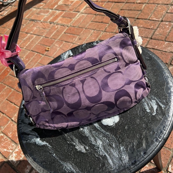 Vintage 00s COACH Purple Canvas Signature "C" Shoulder Bag, Style #F15171, Y2K - Picture 2 of 6